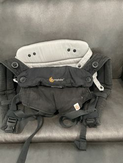 Ergobaby Carrier