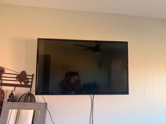 Sanyo Flat Screen TV Wall Mounted