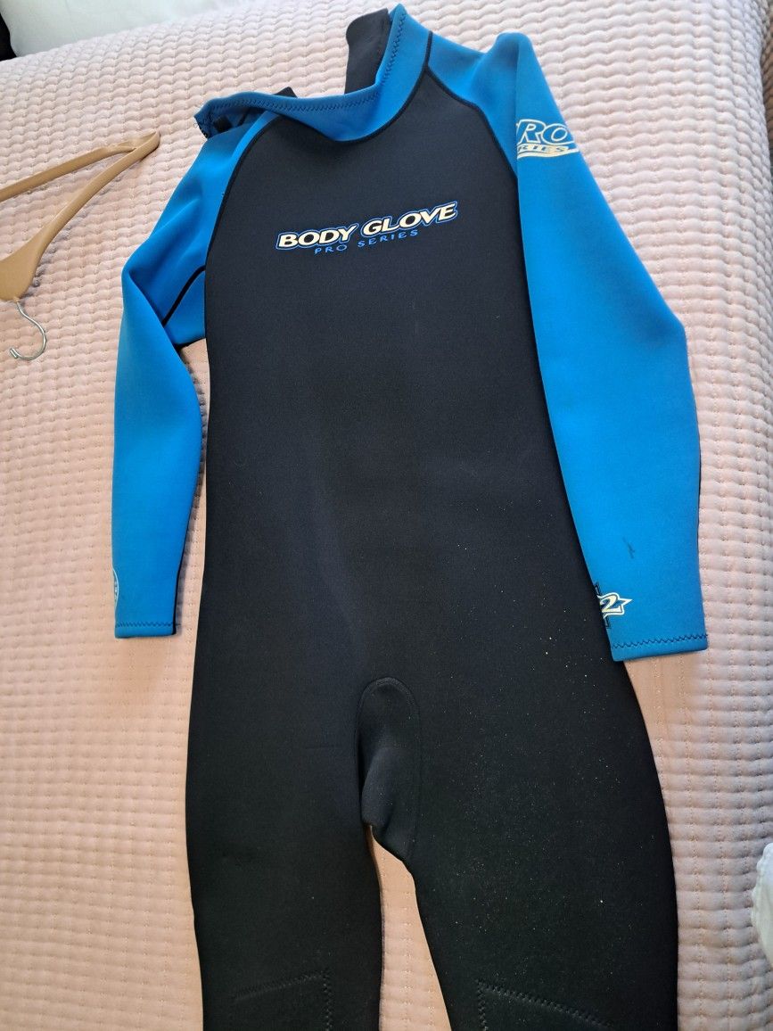 Wetsuit