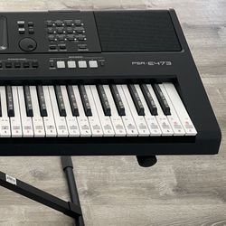Keyboard w/ Stand and Gig Bag
