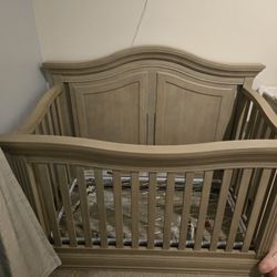Convertible Crib