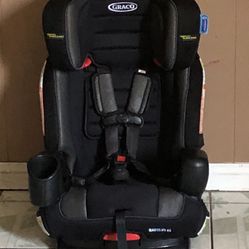 LIKE NEW GRACO NAUTILUS CONVERTIBLE CAR SEAT 3 IN 1