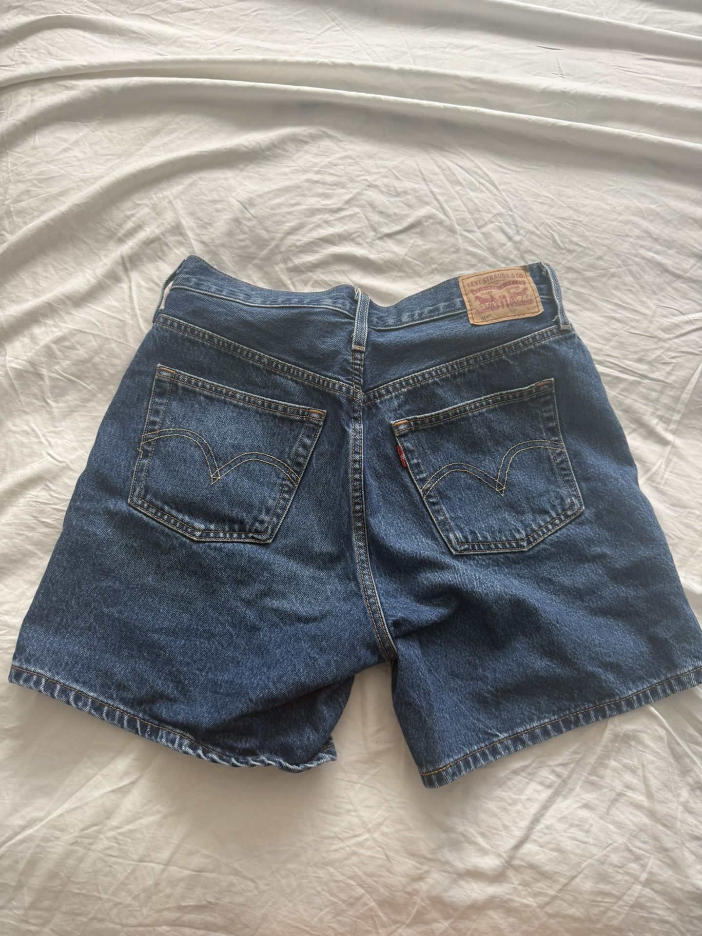 Levi’s Mid Thigh Shorts