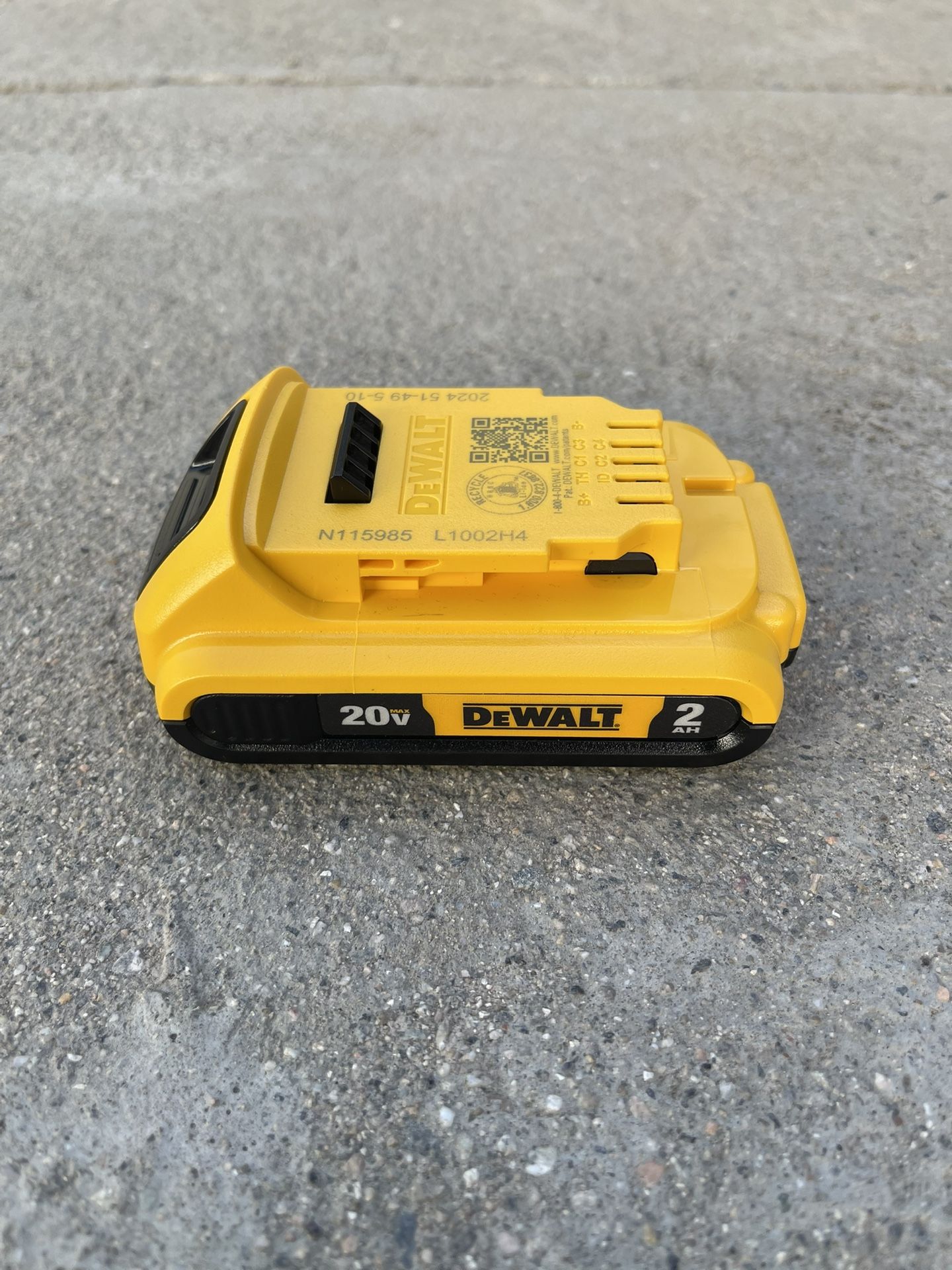 DEWALT 2AH BATTERY