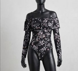 GUESS over the shoulder blouse