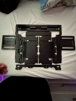 Full Motion TV Wall Mount Bracket