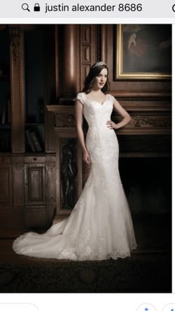 Wedding gown