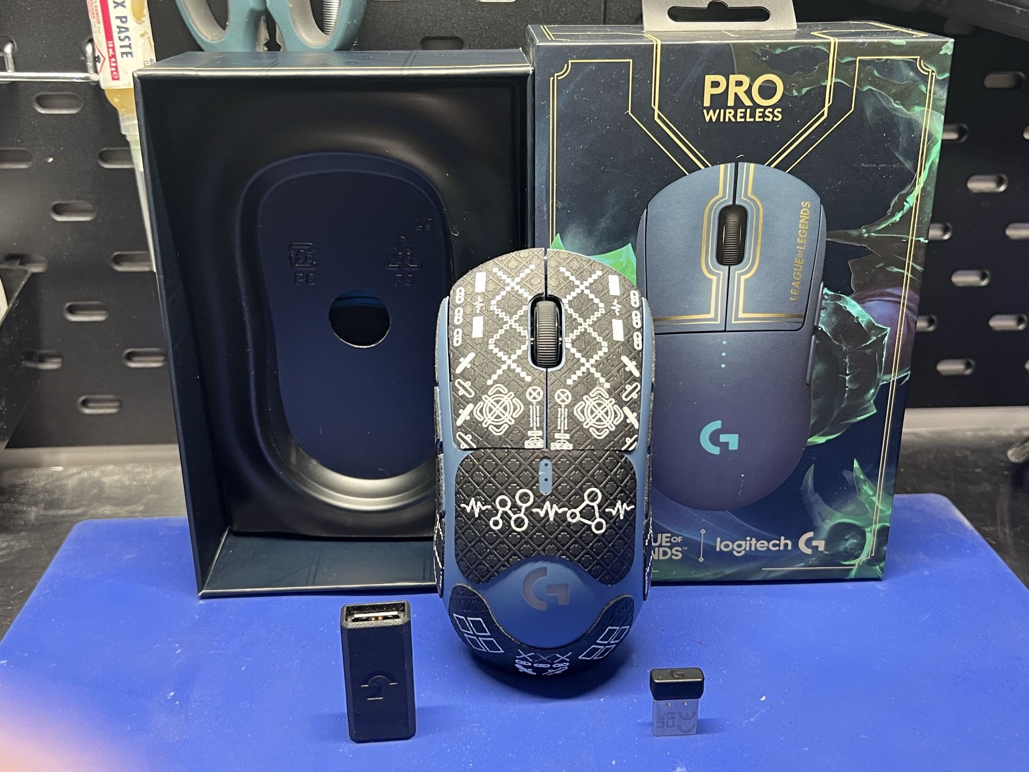 Logitech pro wireless gaming mouse
