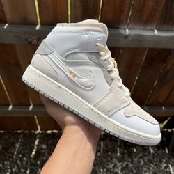 Jordan 1 Mid Inside Out (Size 6Y, 7Y)