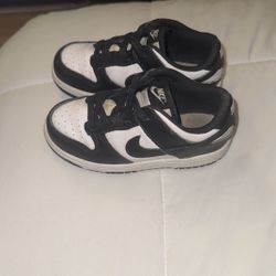 Little Kids Panda Dunks 8.5
