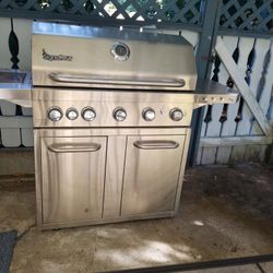 Signateur Grill