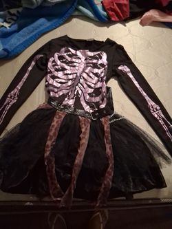 Skeleton girl dress