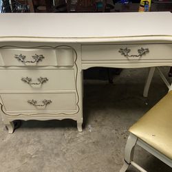 1960’s “La Coquette” By Morris. French Provincial 