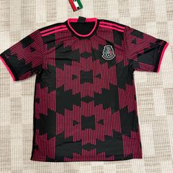 Mexico 🇲🇽 Jersey available in size L