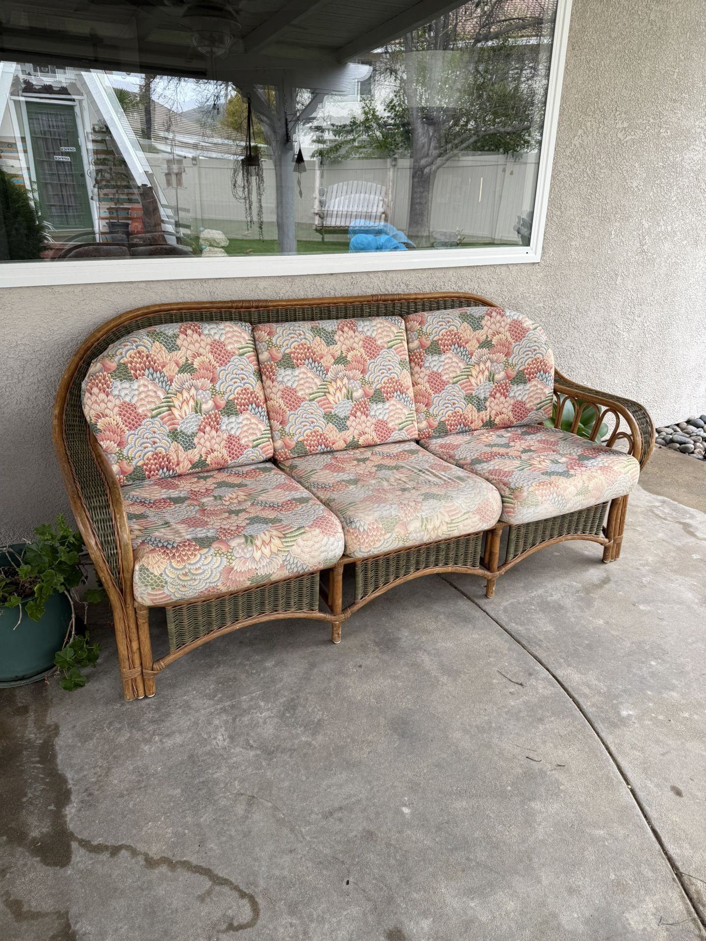 Rattan Sofa Loveseat And Chair And Ottoman
