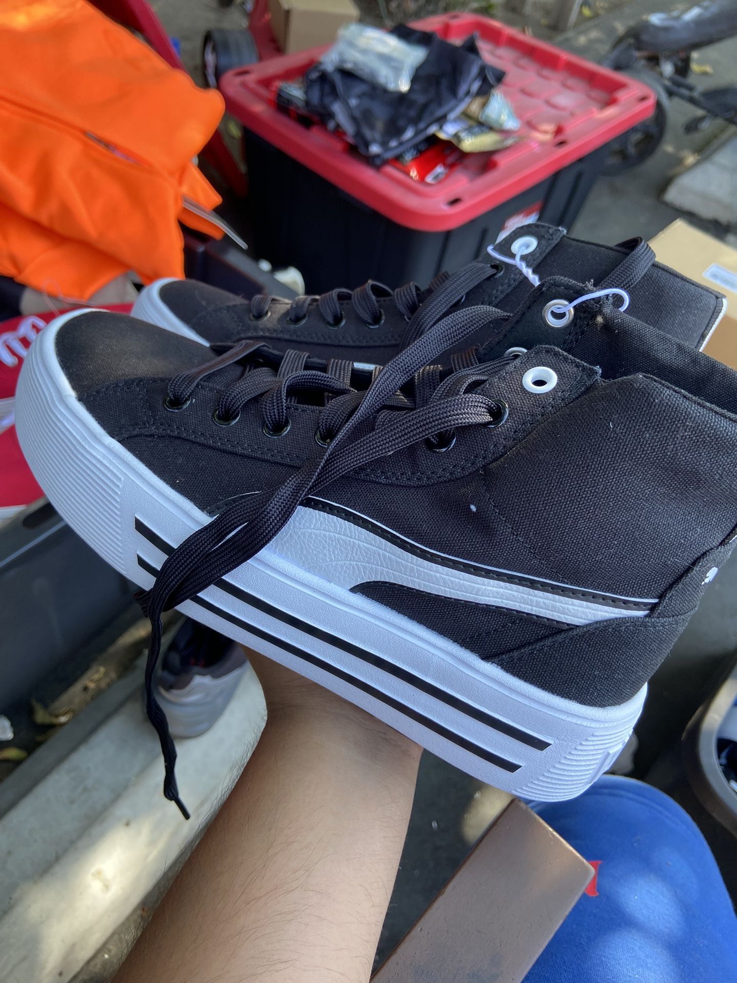Women Puma Shoes 