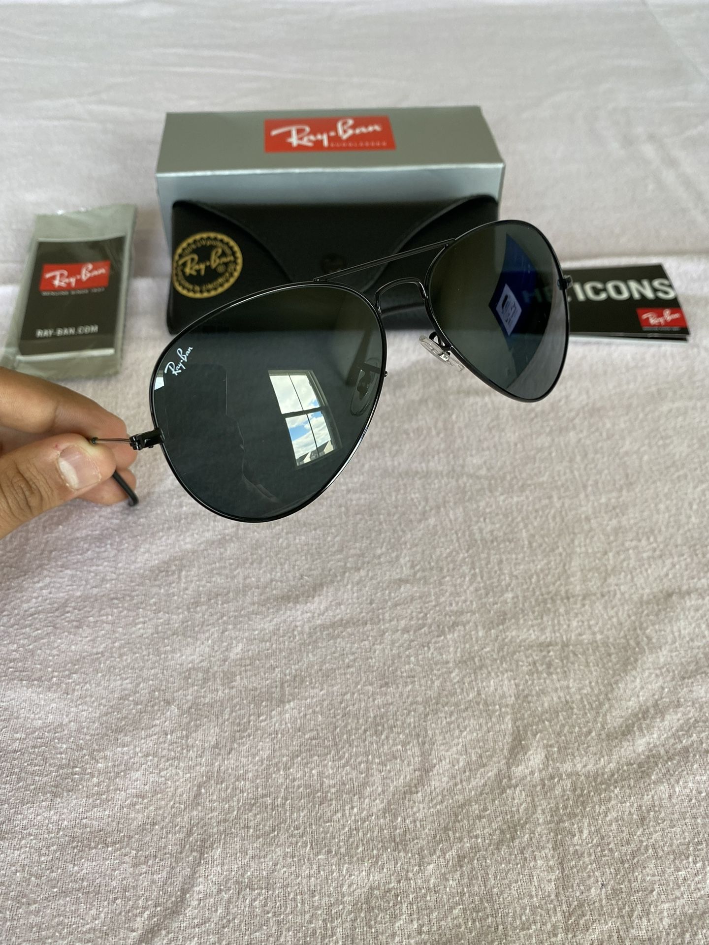 New RayBan Aviator Black Classic Sunglasses