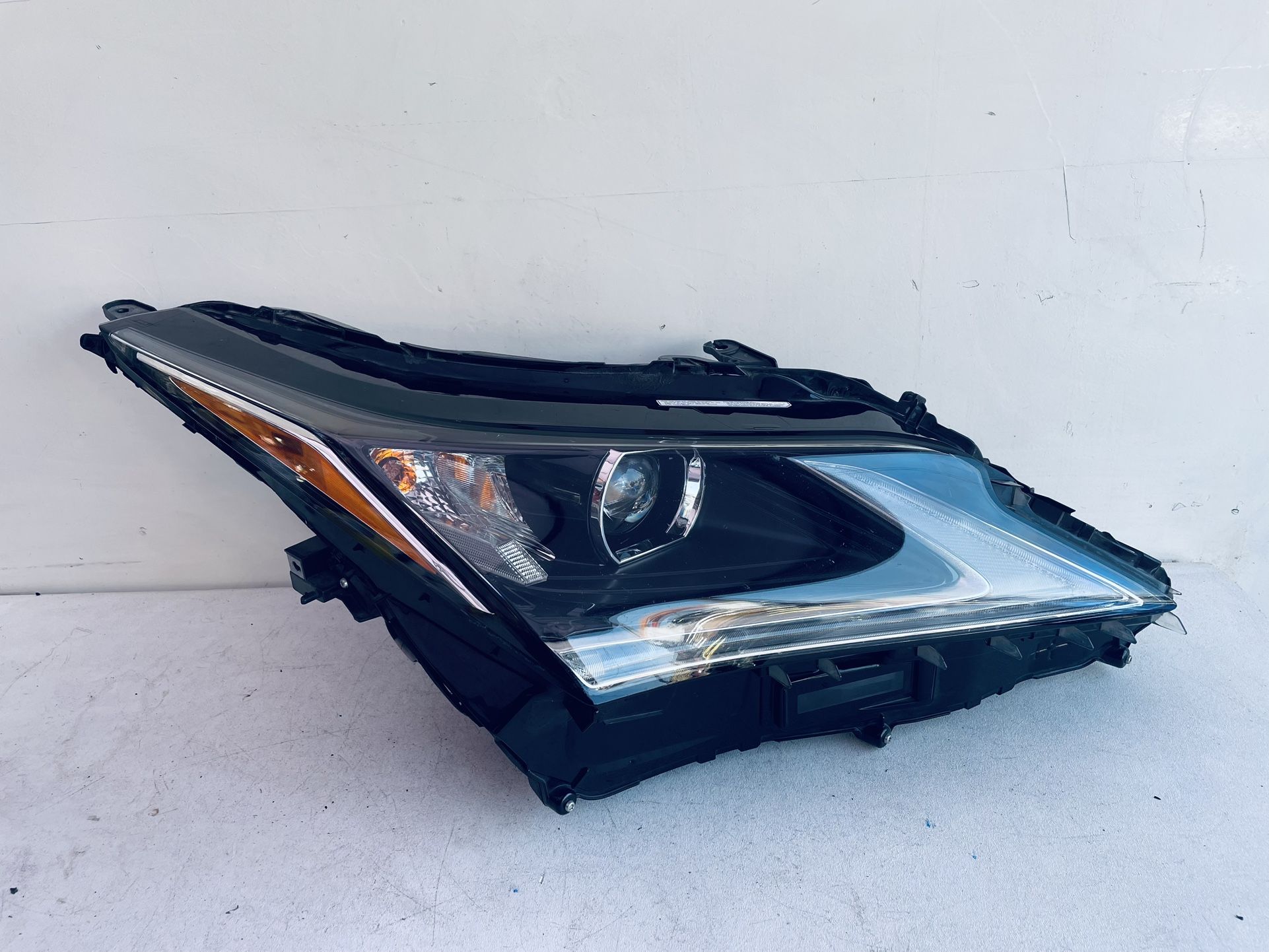 2016-2019 LEXUS RX350 RIGHT PASSENGER SIDE HEADLIGHT LED OEM NON AFS #2