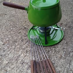Vintage Fondue Pot Avocado Green *20.00 Firm* Home Cooking Kitchen Food Entertainment