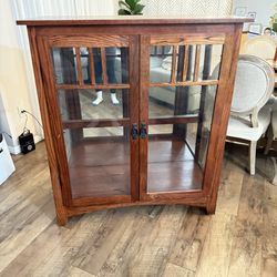 Curio Cabinet/ Hutch