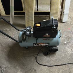 8 Gallon McGraw Air Compressor 150 PSI 4.0 CFM
