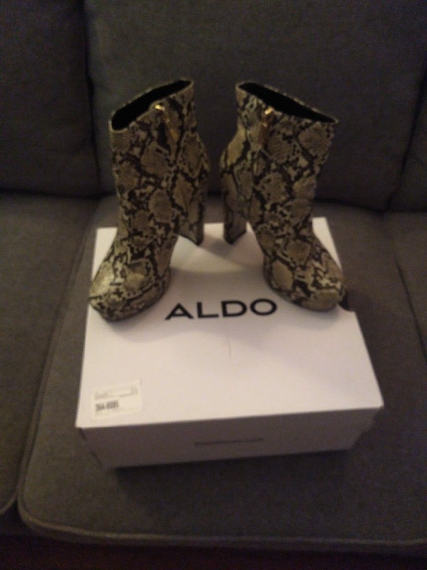 $40.00 Cash Botas Aldo Size #6 De Mujer Usadas Solo Una Vez