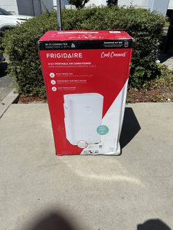 Frigidaire 14000 BTU Portable Air Conditioner