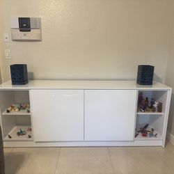 Gloss White Aquarium Cabinet (81 x 18 x 31 inches)