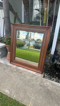 Dresser mirror Free
