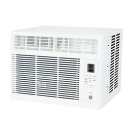 GE WINDOW AC UNIT -  AIR CONDITIONER - EXCELLENT CONDITION - 5000 BTU - ONLY USED FOR 1 SUMMER (WITH REMOTE!)
