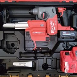 Milwaukee M18 Fuel 1 Inch SDS Plus Rotary Hammer Kit w/ HammerVac  & High Output XC6.0 Battery 