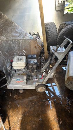 Norton Clipper walk-behind concrete saw