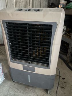 Evaporative cooler
