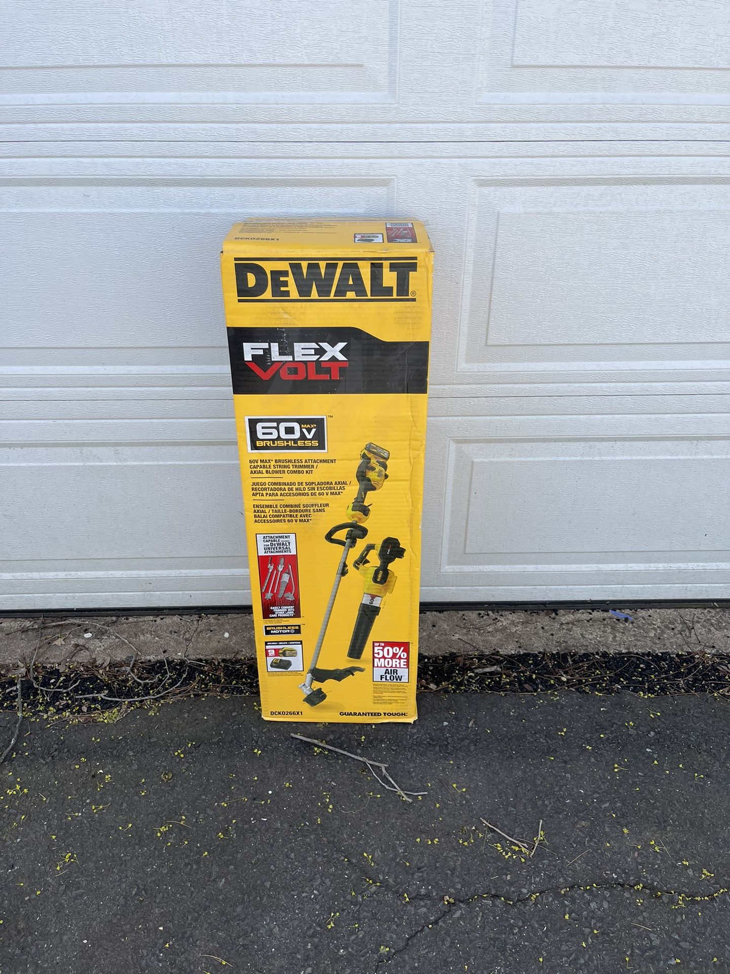 Dewalt Flexvolt Combo Pack String Trimmer And Leaf Blower