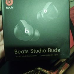 Beats Studio Buds