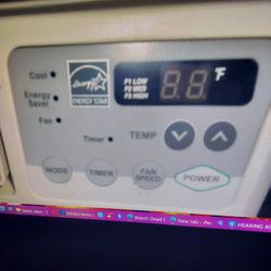 1200 BTU S. Air Conditioner With Remote