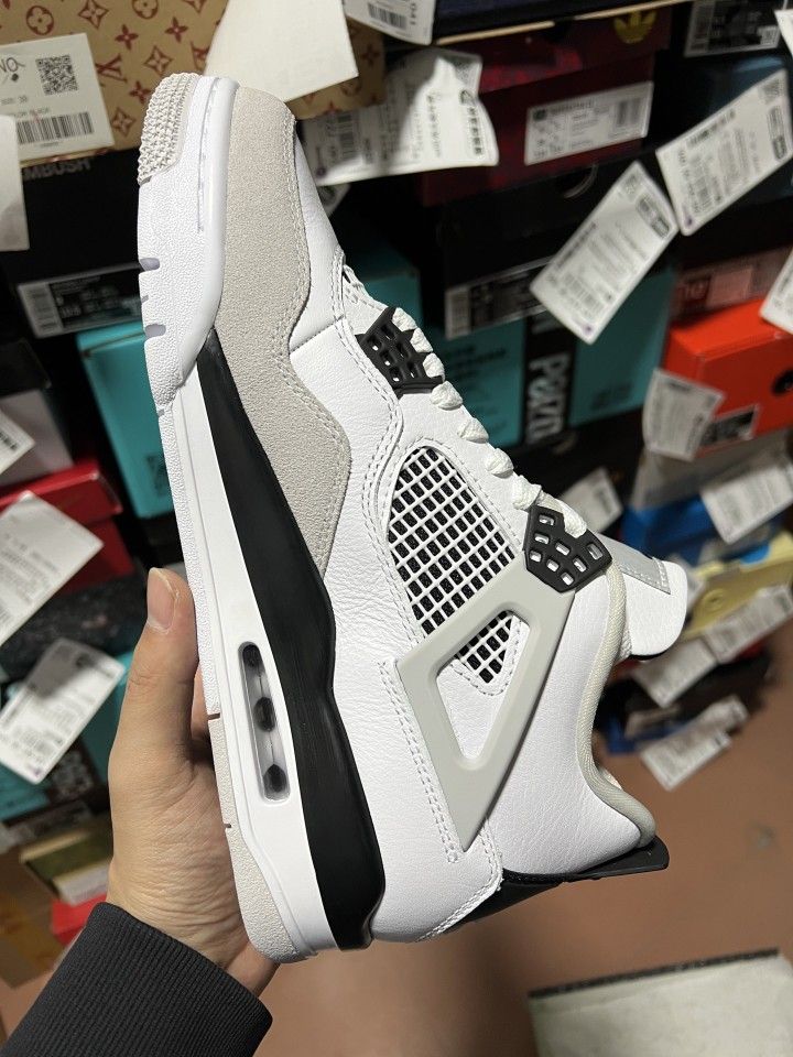 Air jordan 4s BLACK MILITARY more colors available