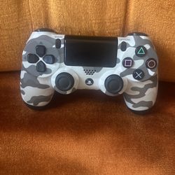 PlayStation 4 DualShock Wireless Controller White Gray Urban Camo (please Read The Description Before You Ask Questions)