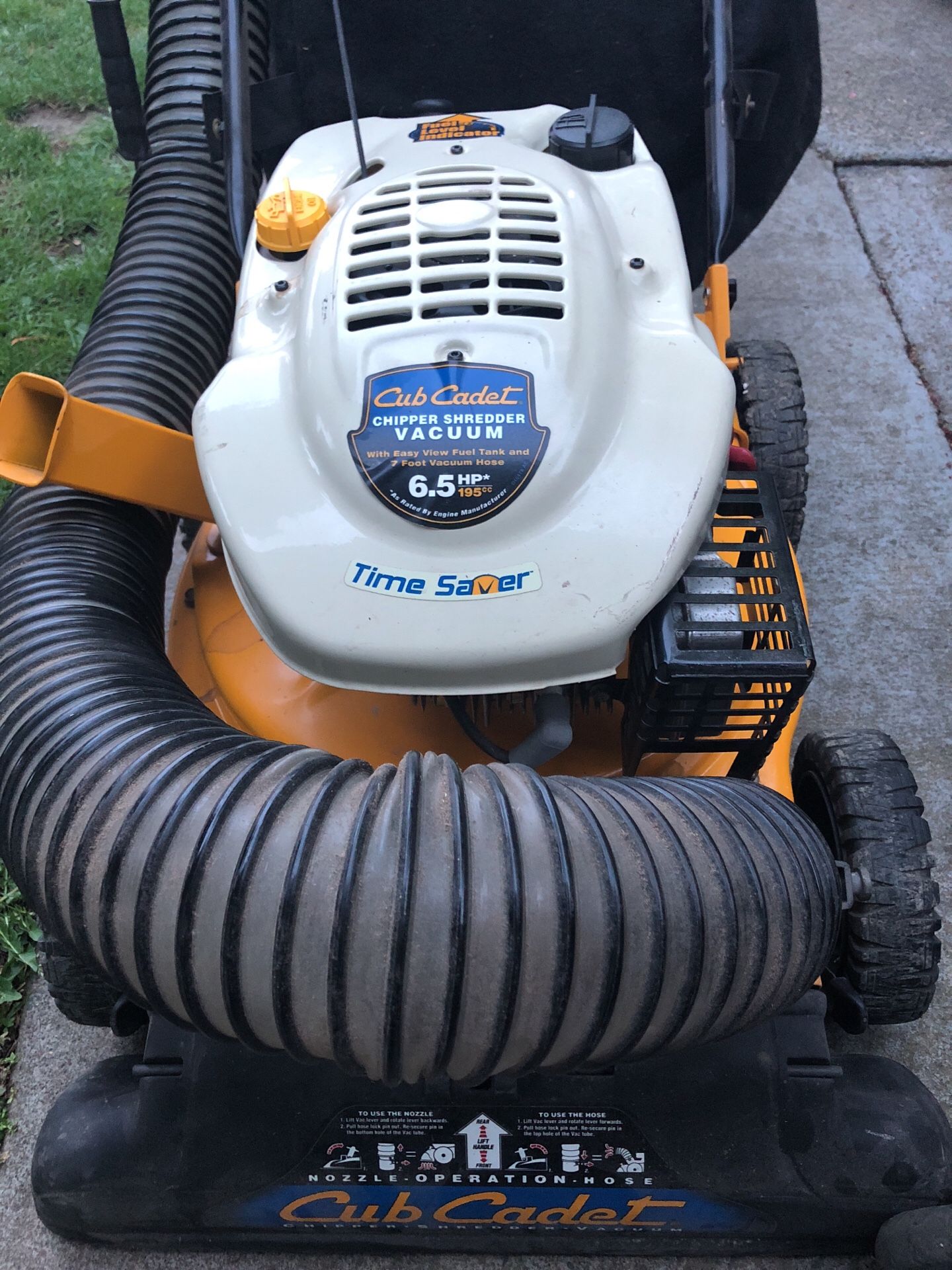 CUB CADET CHIPPER SHREDDER VACUUM 6.5 HP 195cc.