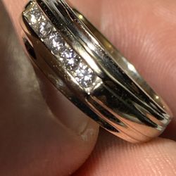 14K White Gold Diamond Ring Size 7