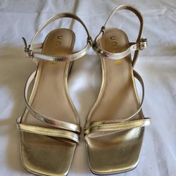 *NEW* Unisa Kealie Womens Wedge Sandals Sz 10M Gold Metallic Leather Ankle Strap