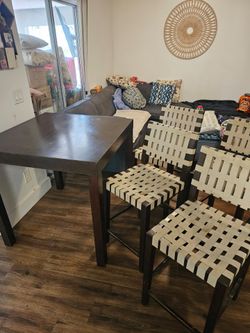 High Top Tables Chairs Stools Make Offer