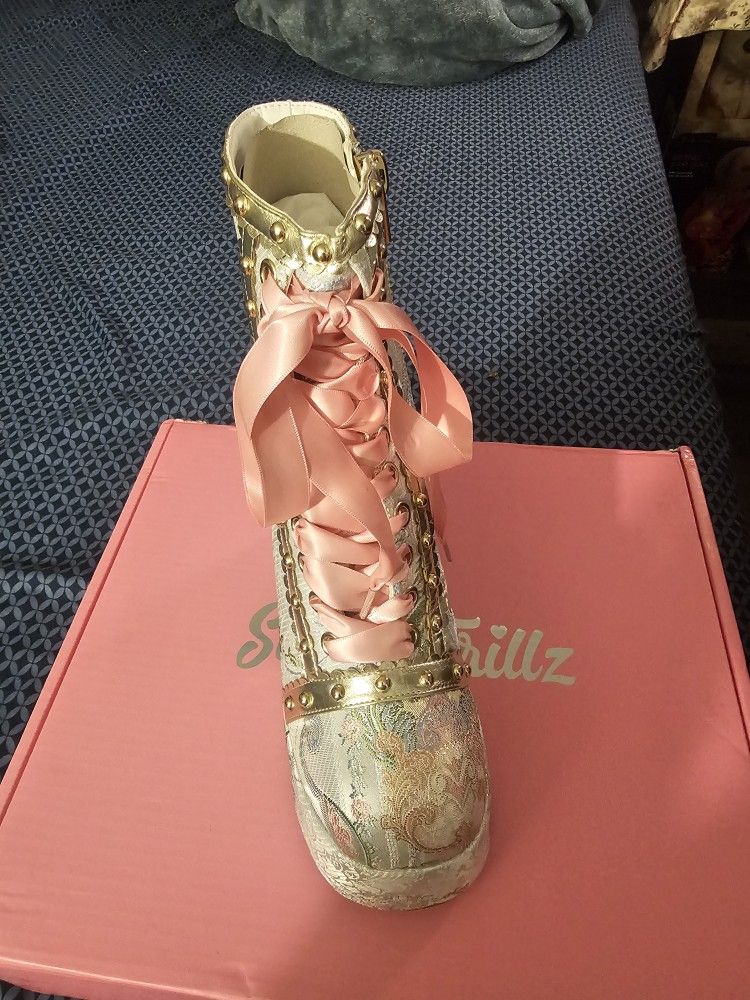 Floral boots