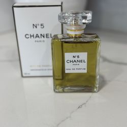 Chanel  5 