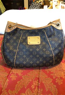 Authentic Louis Vuitton monogram Galliera PM