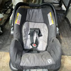 baby trend infant car seat carrier with base