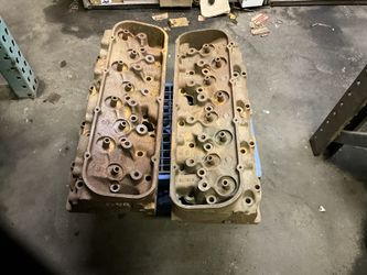 1 Pair Used Chevy Big Block Bare Cylinder Head Cores Cast#353049