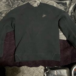 Nike Sweater