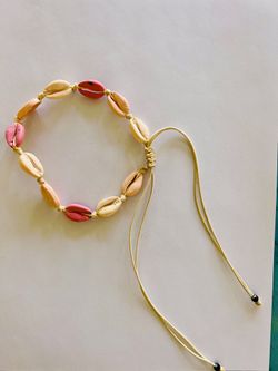 Adjustable Cowrie Shell Bracelet – Pink & Peach Beach Boho Style