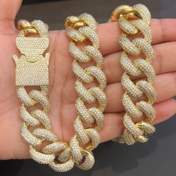 Icy Cuban Chain Fully Icedout